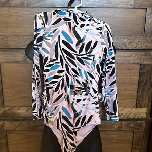 Girls, O’Neal, long sleeve, high neck Rashguard, bathing suit.